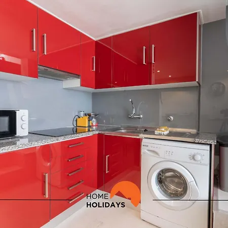 #106 Village By Holidays Apartment *