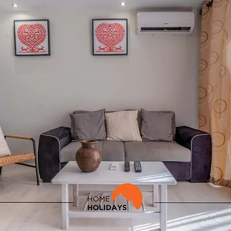 #106 Village By Holidays Apartment *